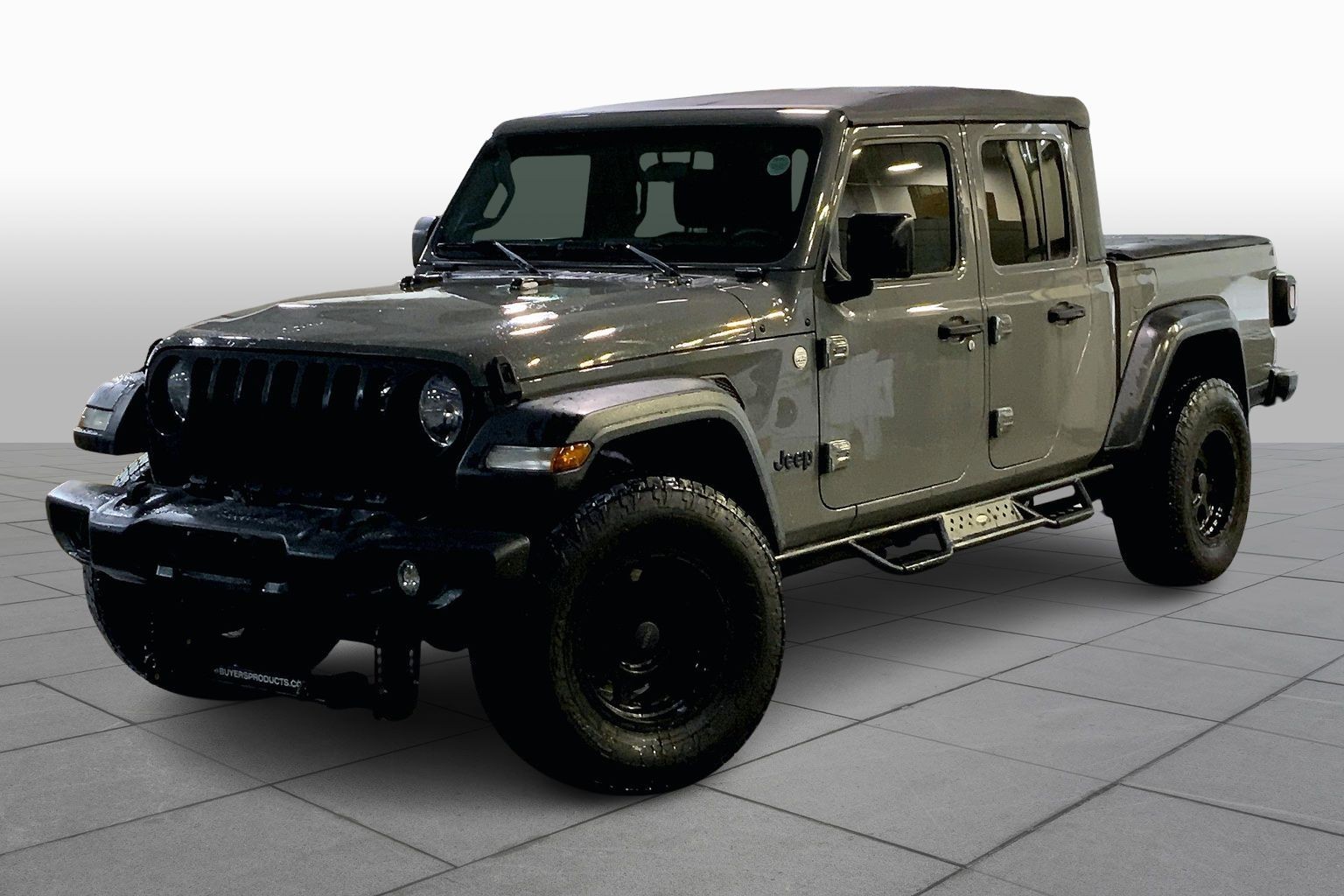 2020 Jeep Gladiator Sport S's photo
