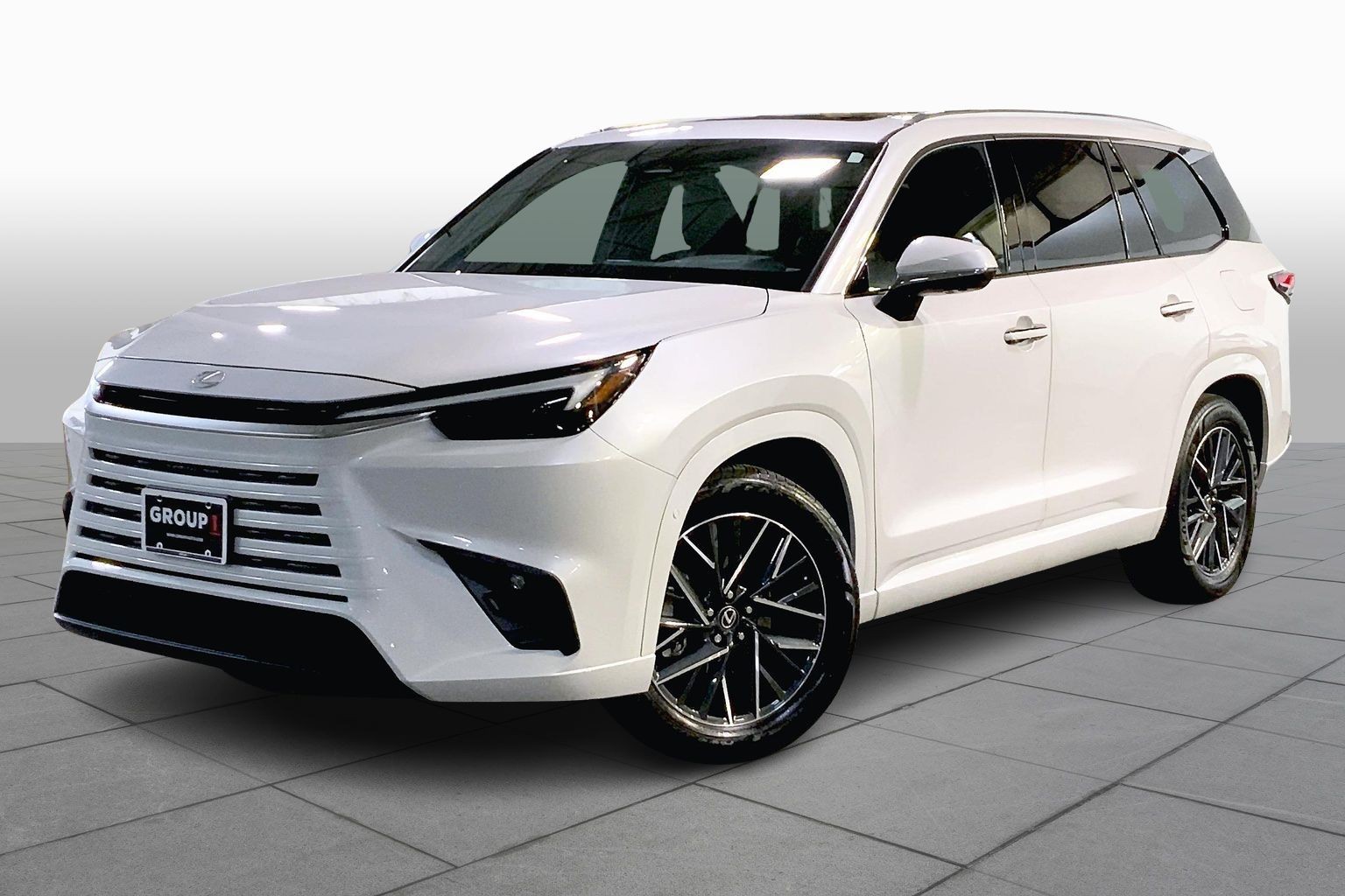 2025 Lexus TX Premium's photo