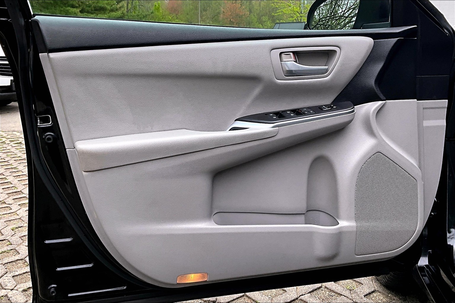Camry LE