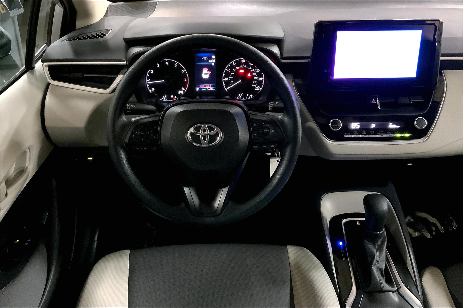 Corolla LE