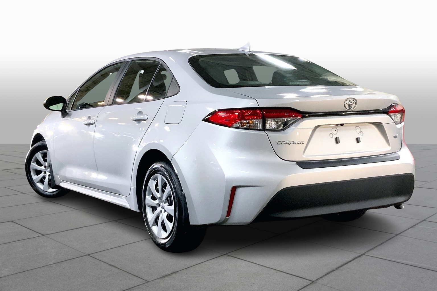 Corolla LE