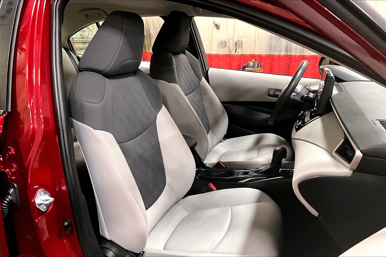 Corolla Hybrid LE