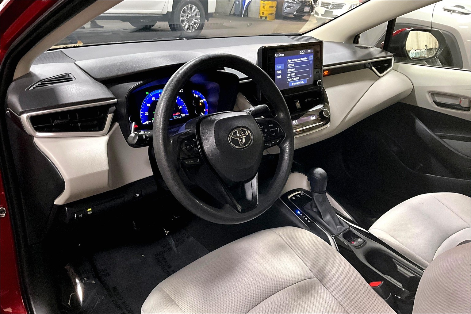 Corolla Hybrid LE