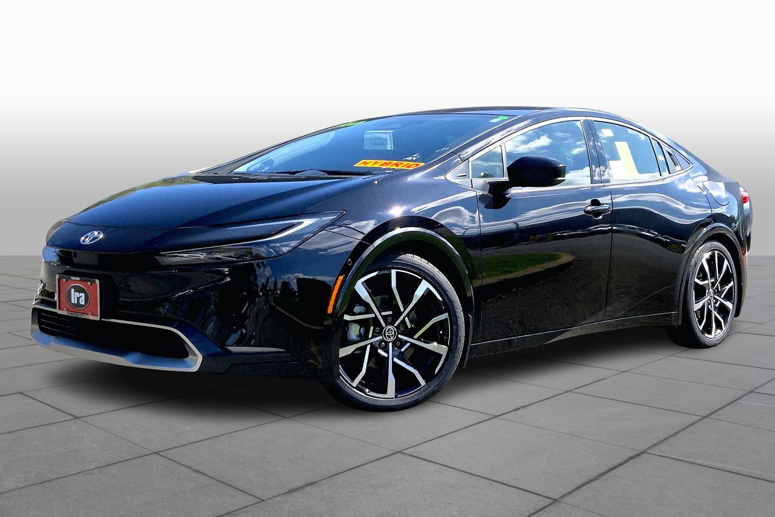 2026 Toyota Prius XSE Premium's photo