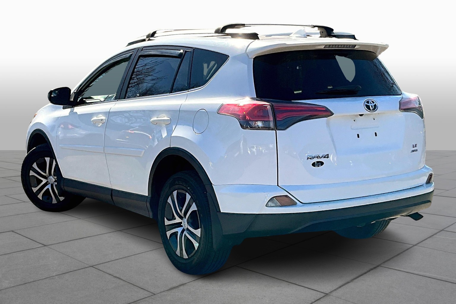 RAV4 LE