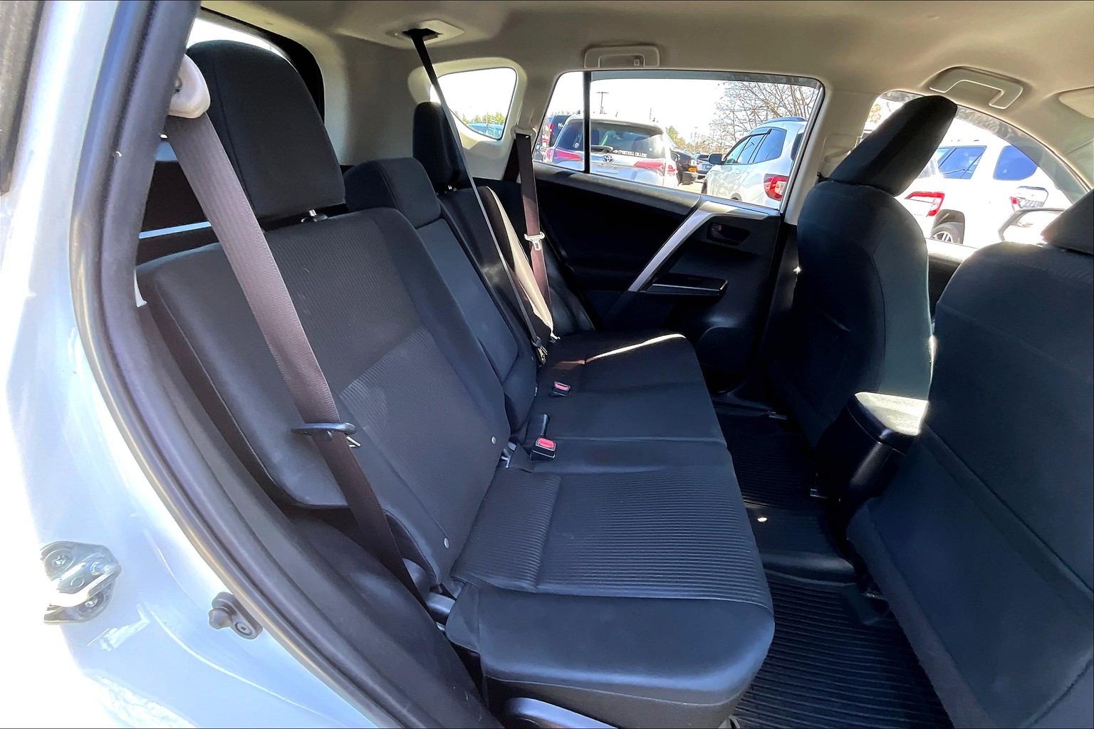 RAV4 LE