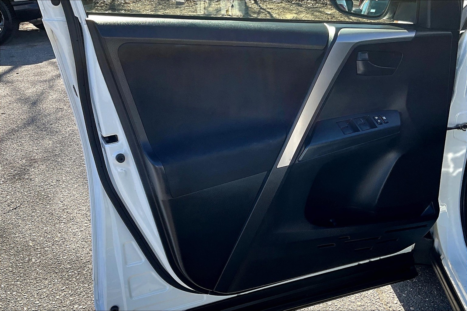 RAV4 LE