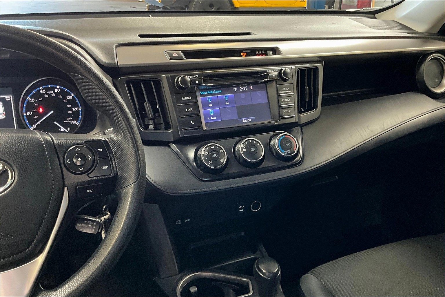 RAV4 LE