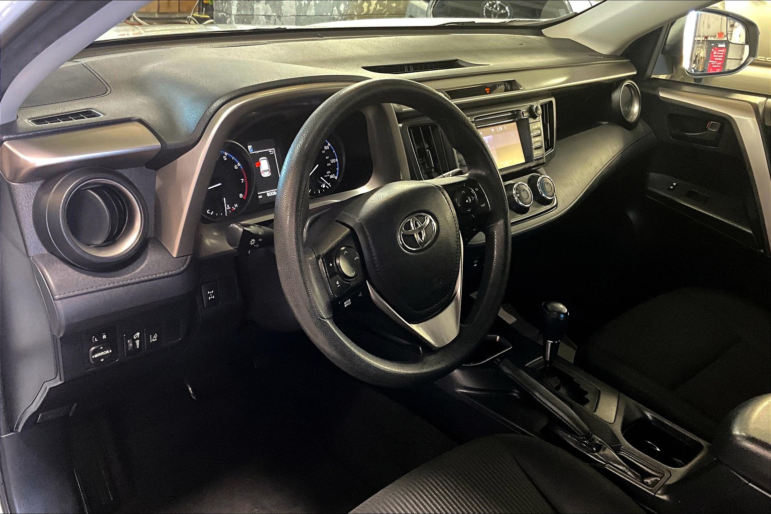 RAV4 LE