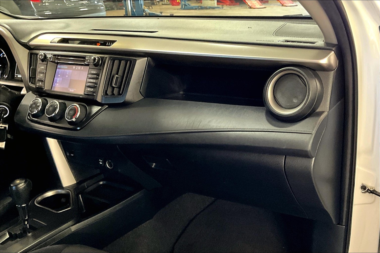 RAV4 LE