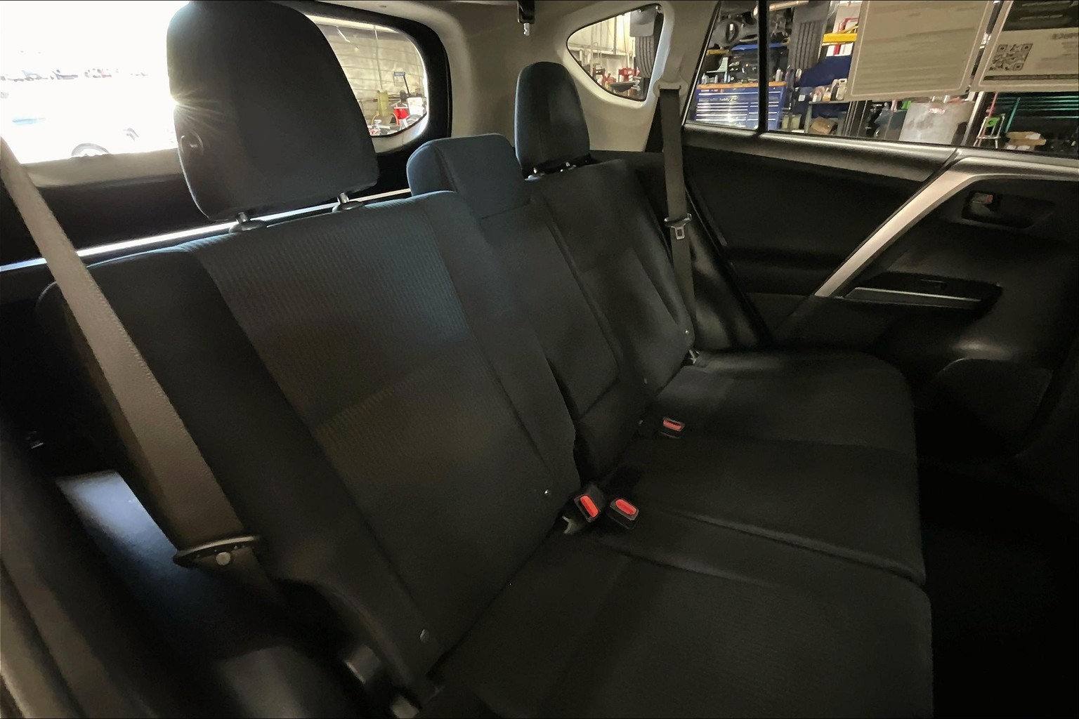 RAV4 LE