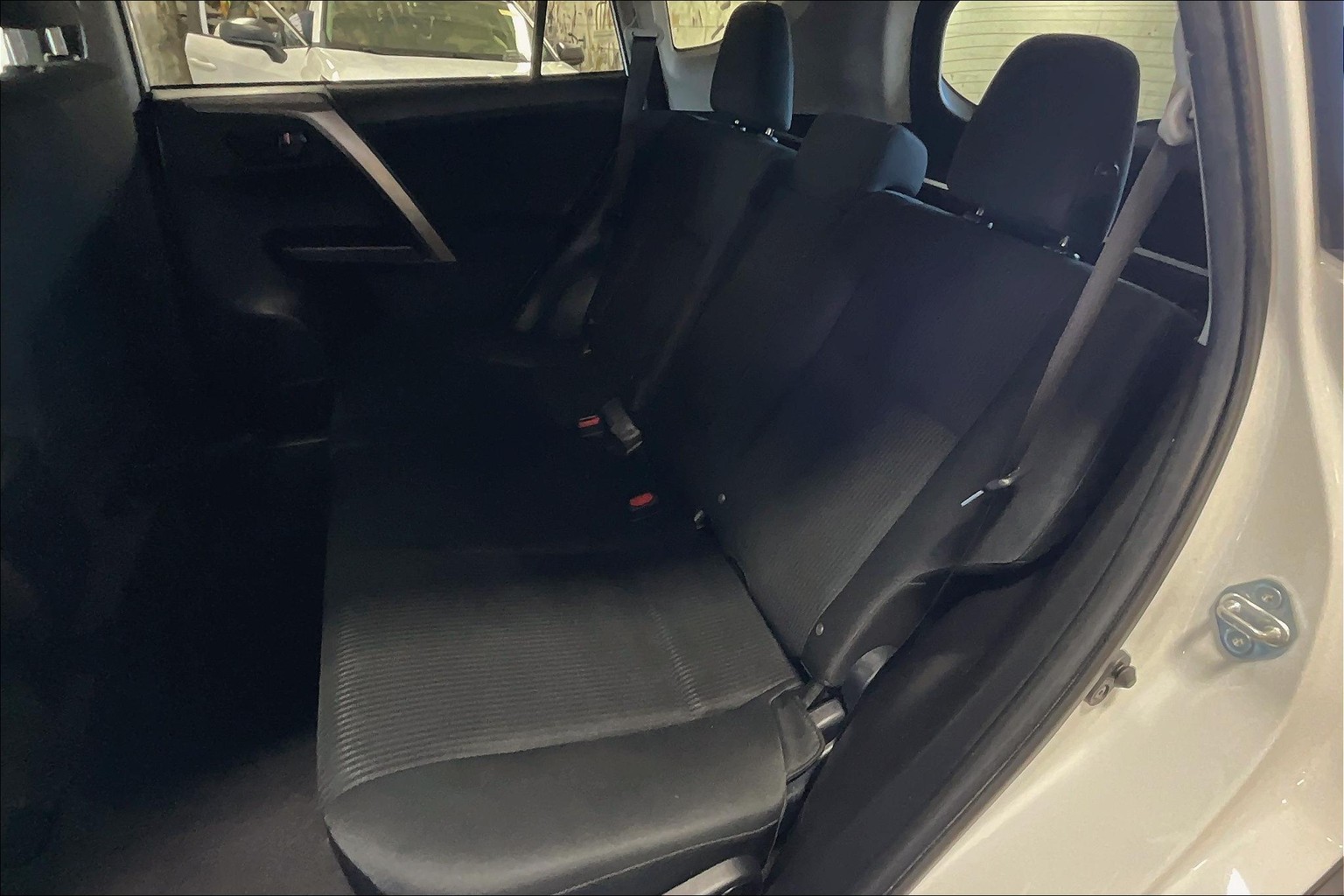 RAV4 LE