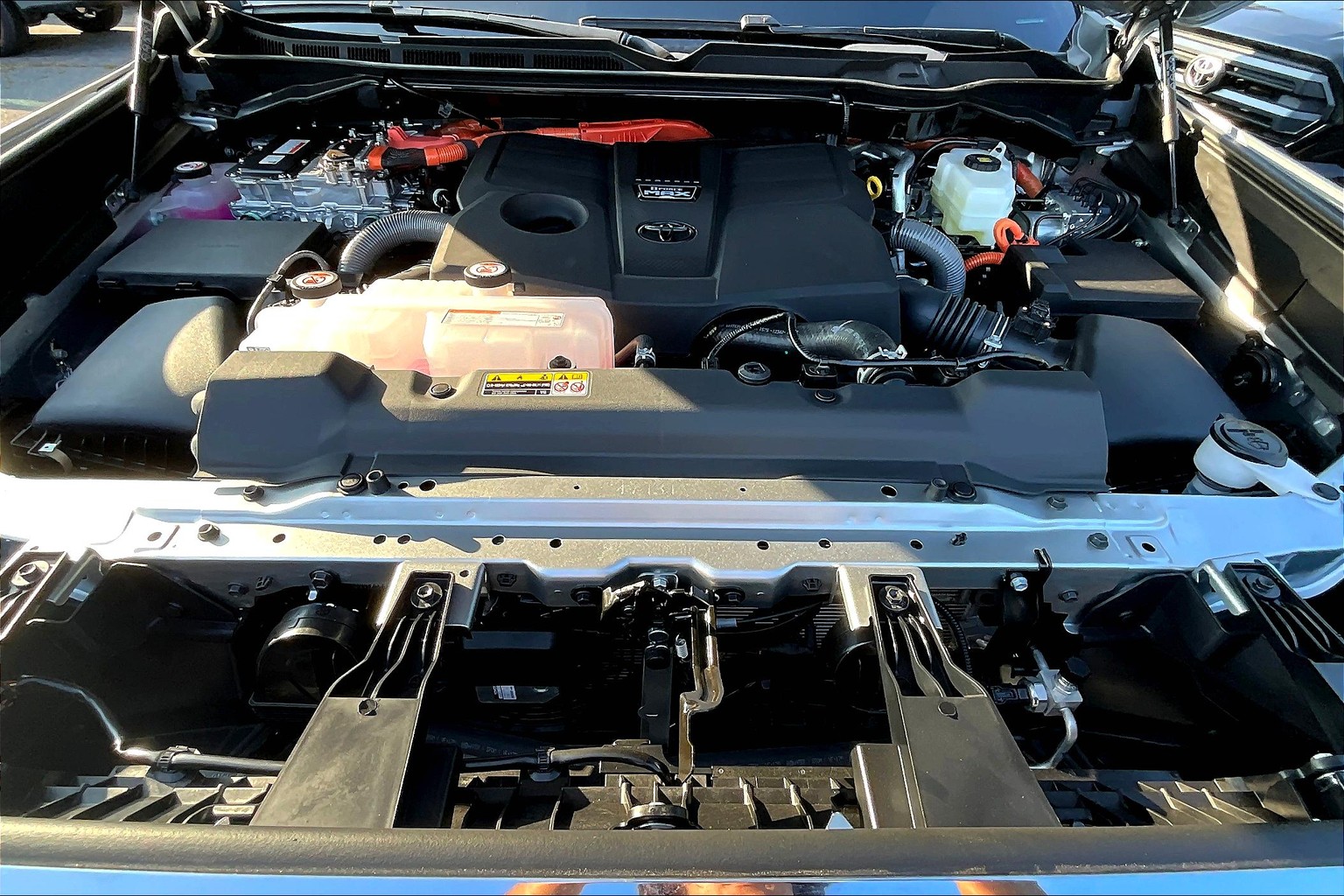 2025 Toyota Tundra CrewMax 1794 Edition photo 15