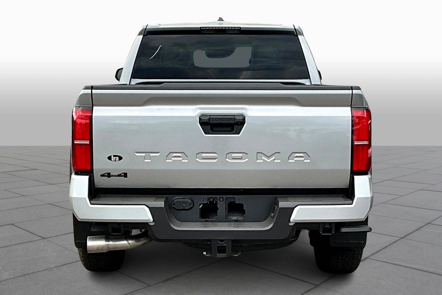 2025 Toyota Tacoma TRD photo 3