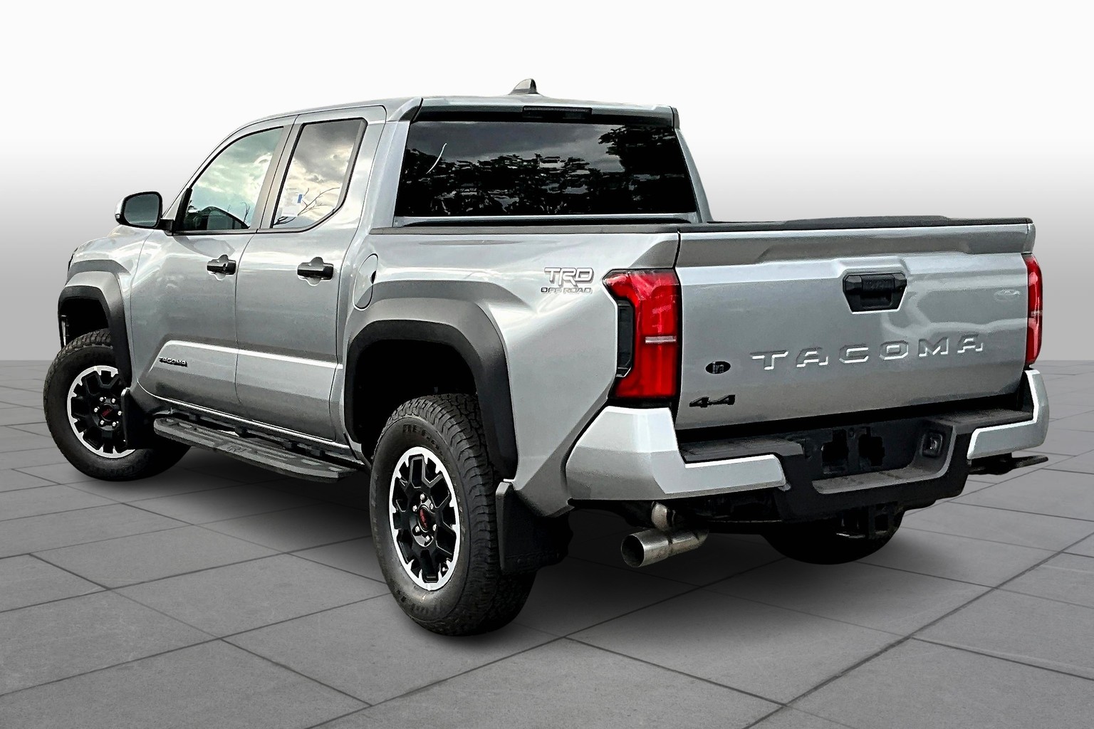 2025 Toyota Tacoma TRD photo 10