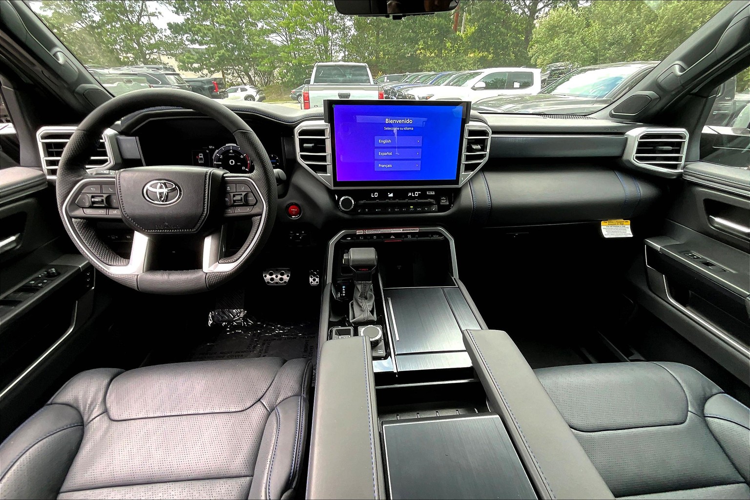 2025 Toyota Tundra Platinum photo 4