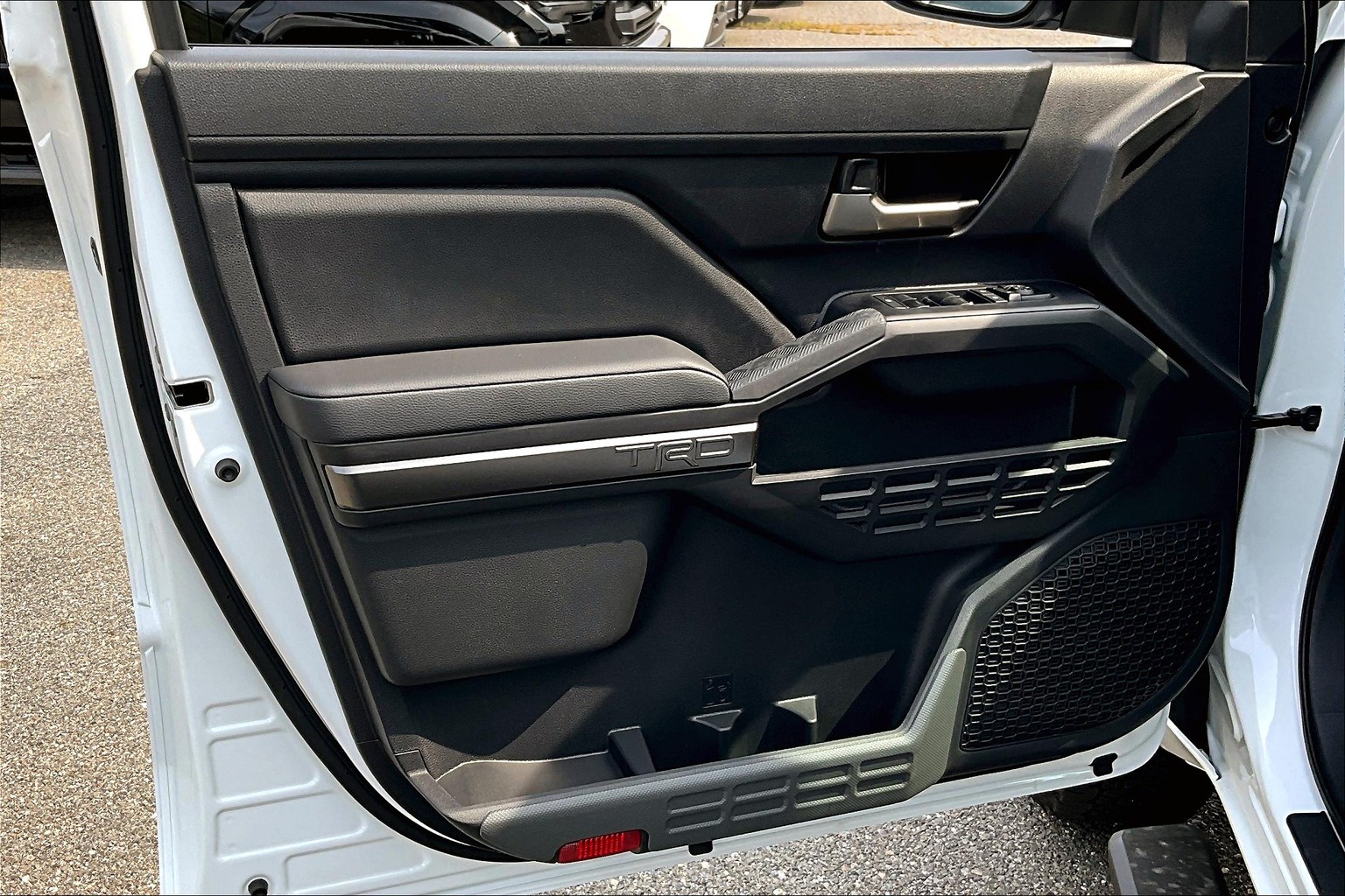 2025 Toyota Tacoma TRD photo 9