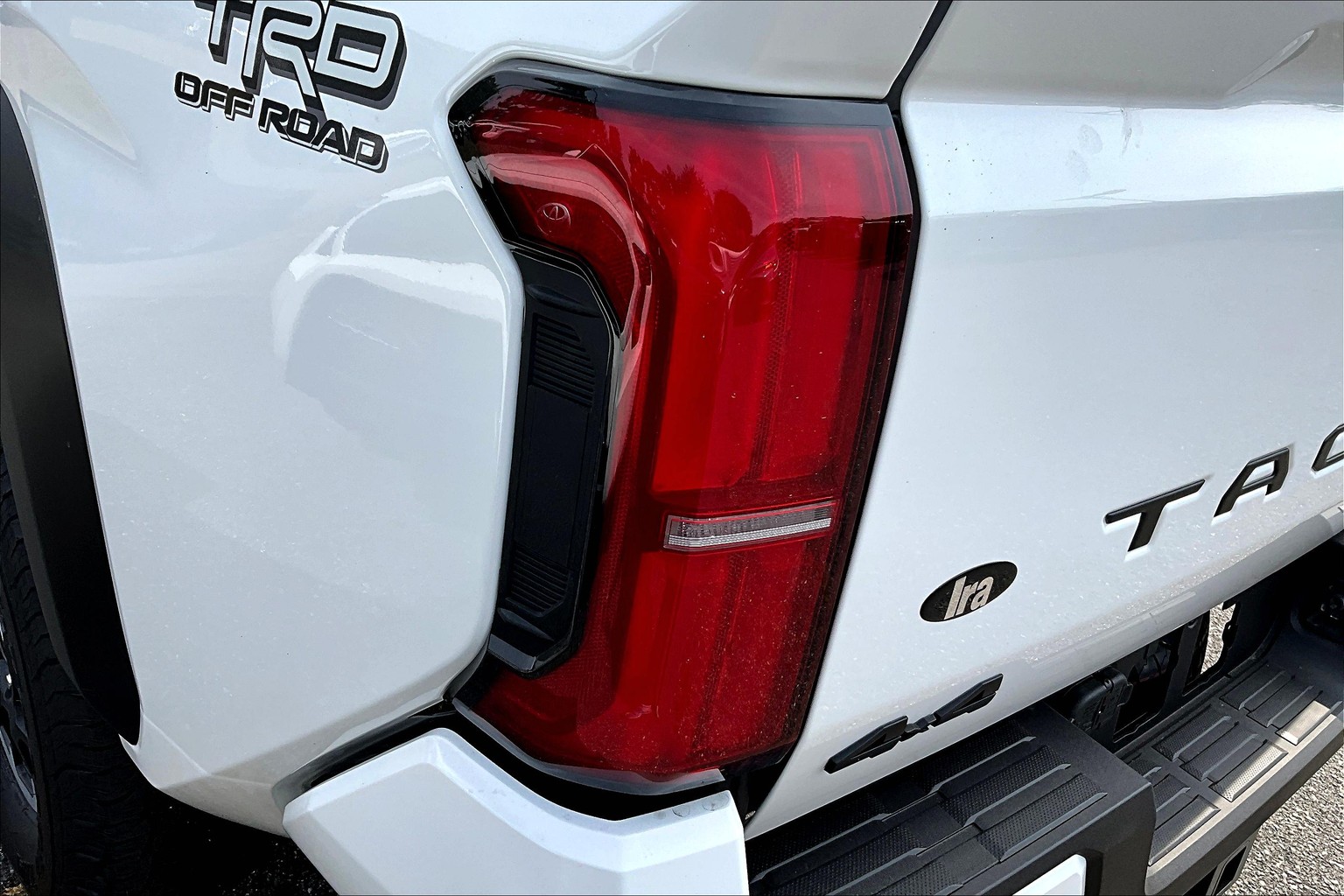 2025 Toyota Tacoma TRD photo 13