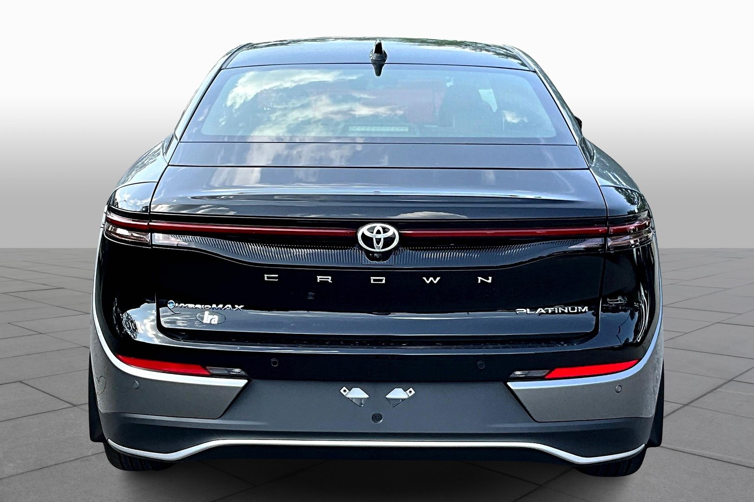 2026 Toyota Crown Platinum photo 3