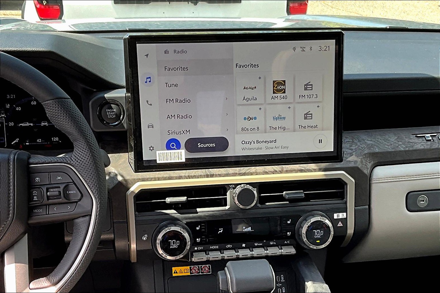 2025 Toyota Tacoma Limited photo 5