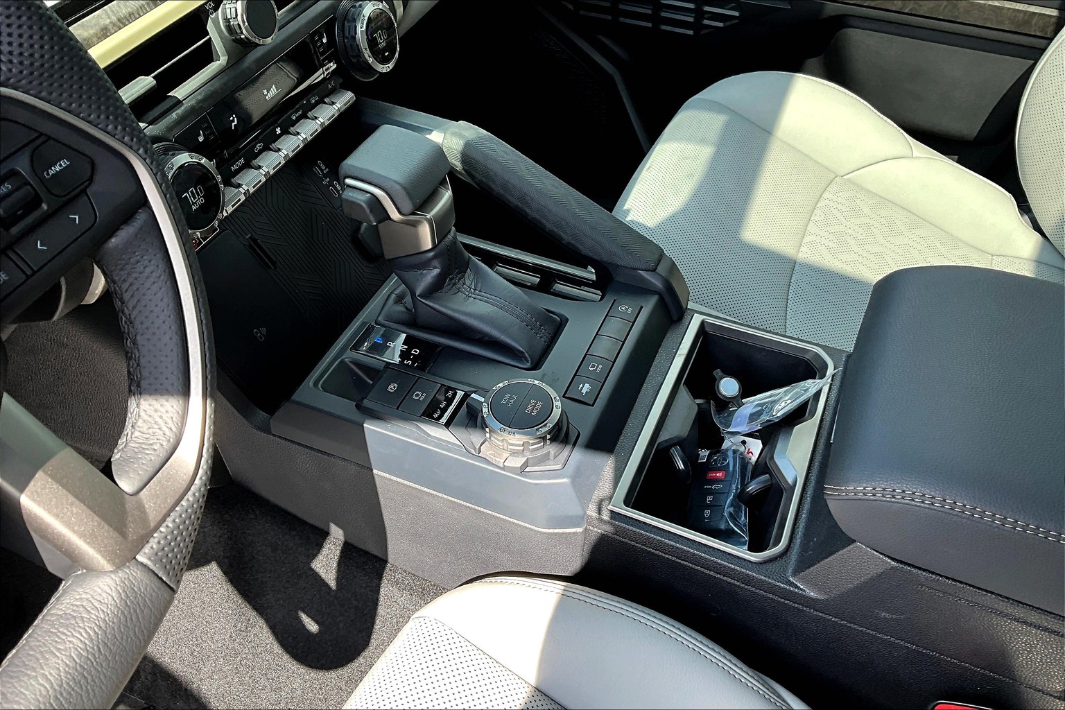 2025 Toyota Tacoma Limited photo 6