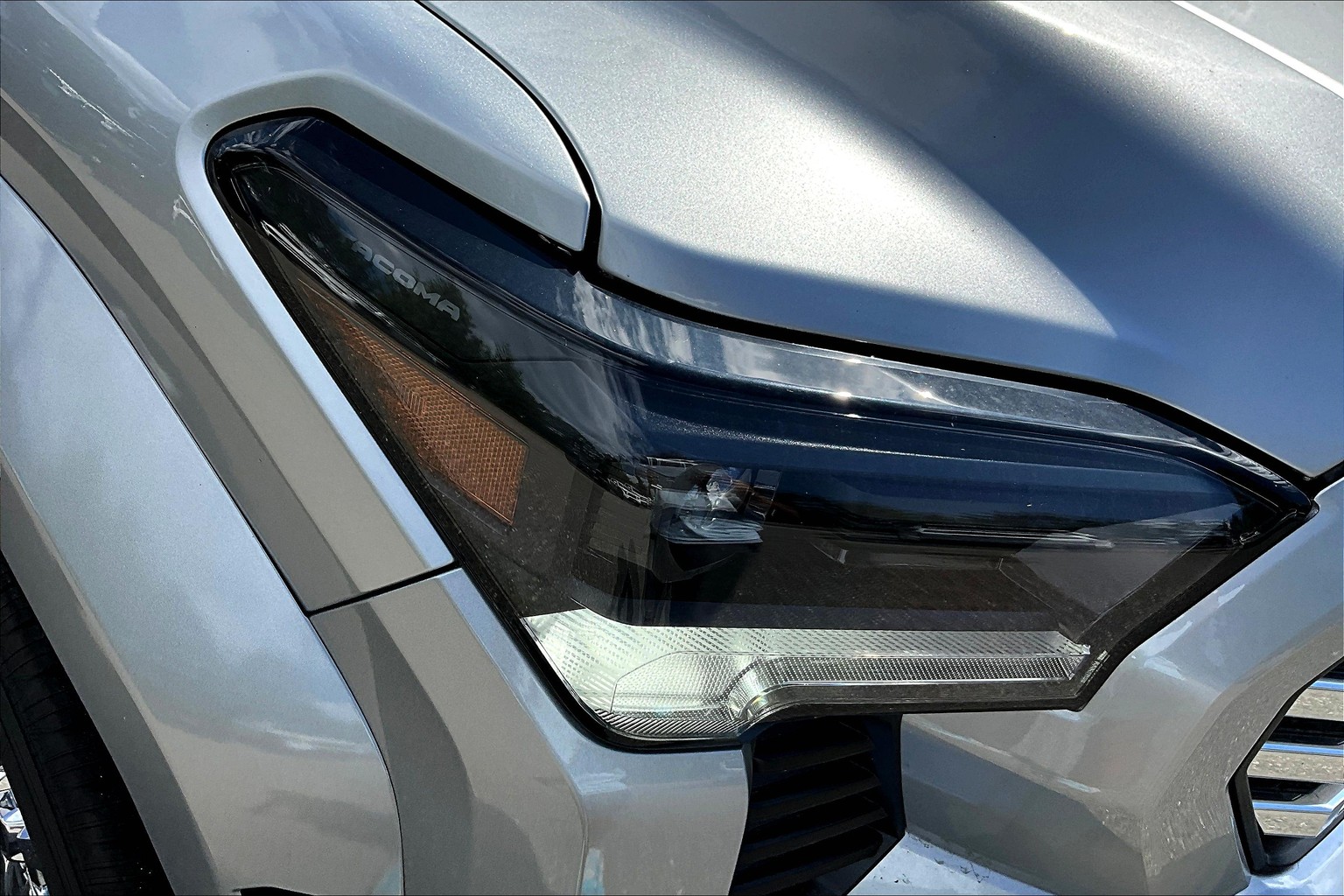 2025 Toyota Tacoma Limited photo 12