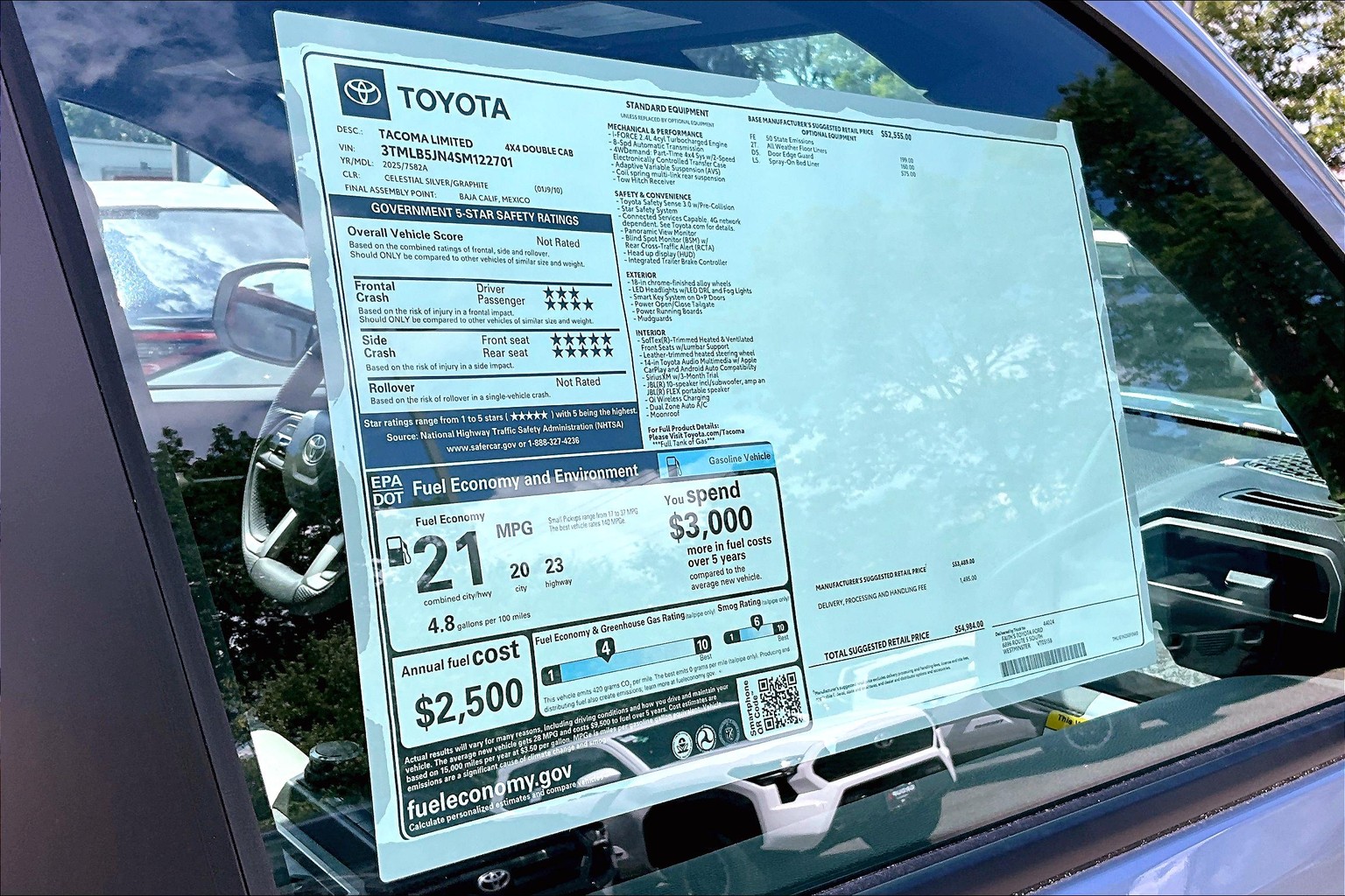 2025 Toyota Tacoma Limited photo 18