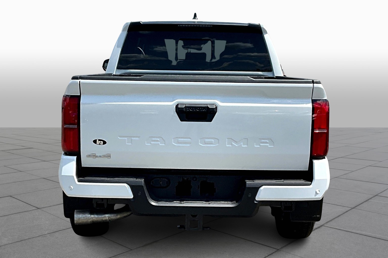 2025 Toyota Tacoma SR5 photo 3