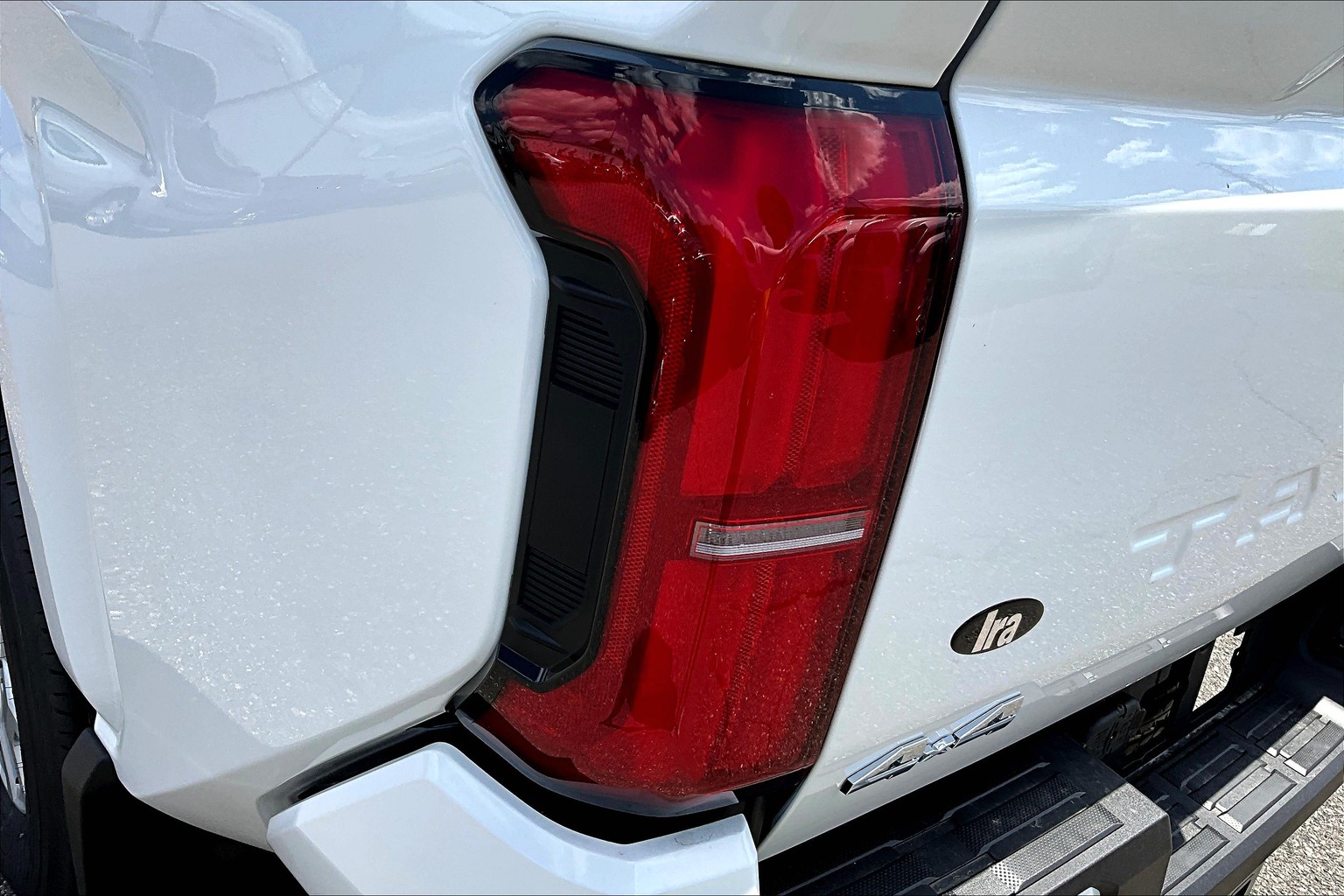 2025 Toyota Tacoma SR5 photo 13