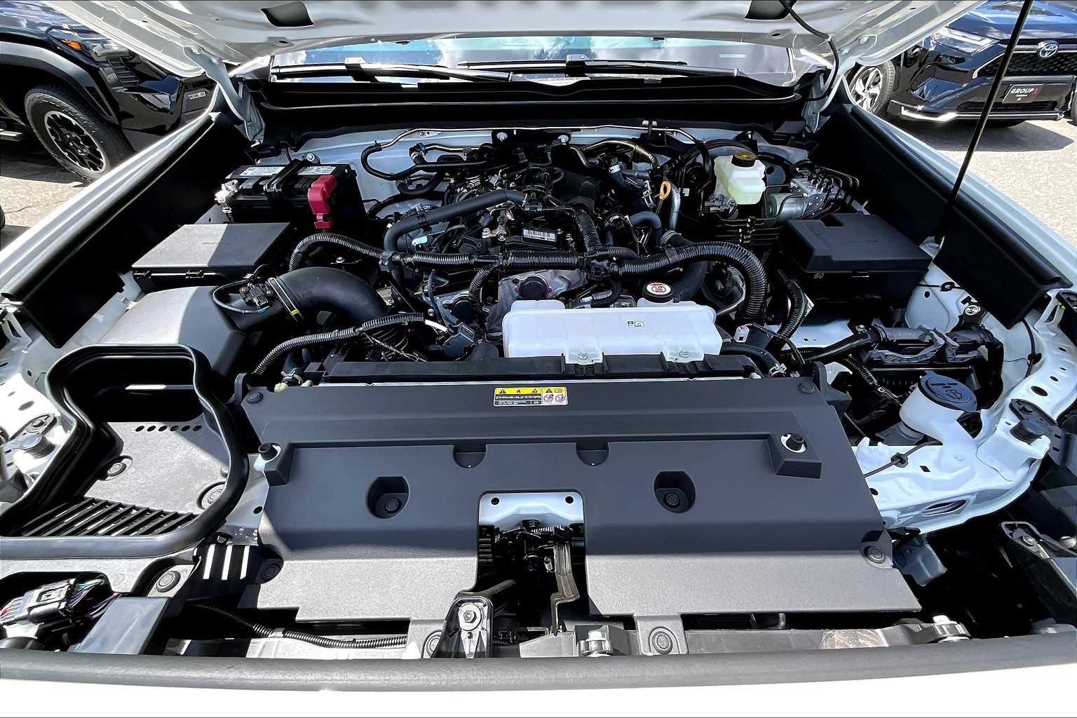 2025 Toyota Tacoma SR5 photo 14