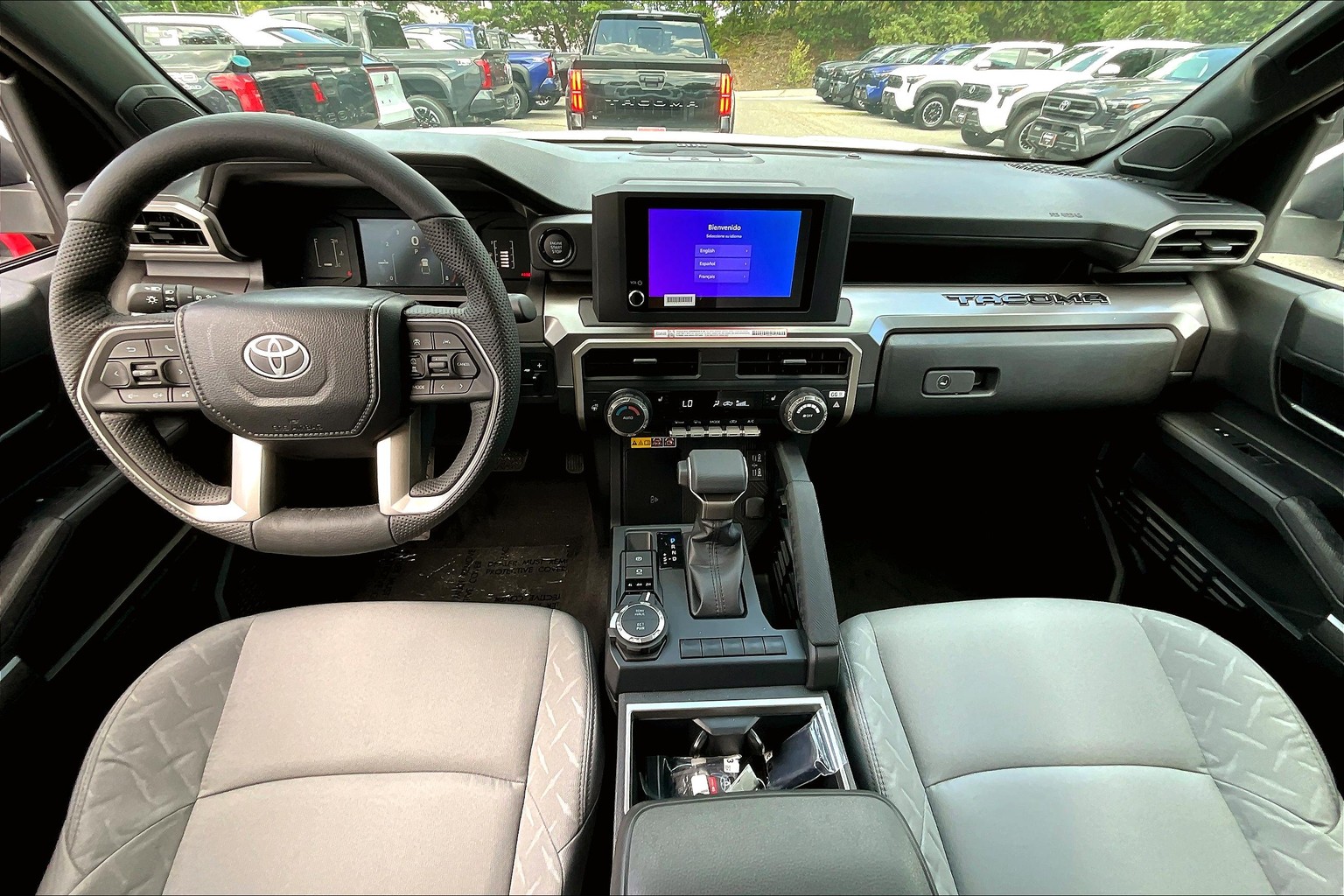 2025 Toyota Tacoma SR5 photo 4