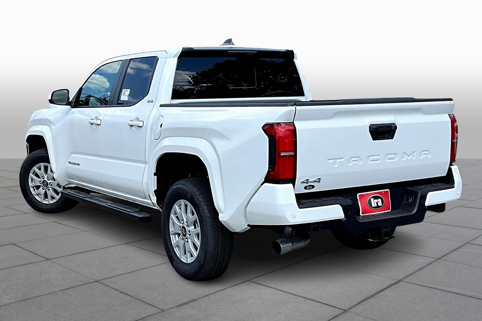 2025 Toyota Tacoma SR5 photo 10