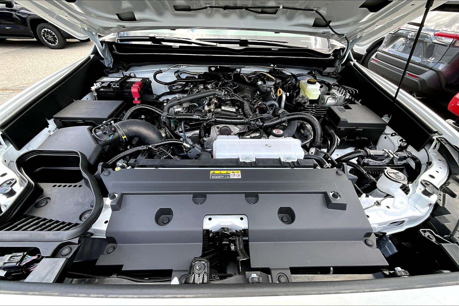 2025 Toyota Tacoma SR5 photo 12