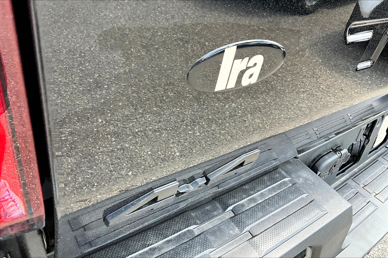 2025 Toyota Tacoma TRD Off-Road photo 14