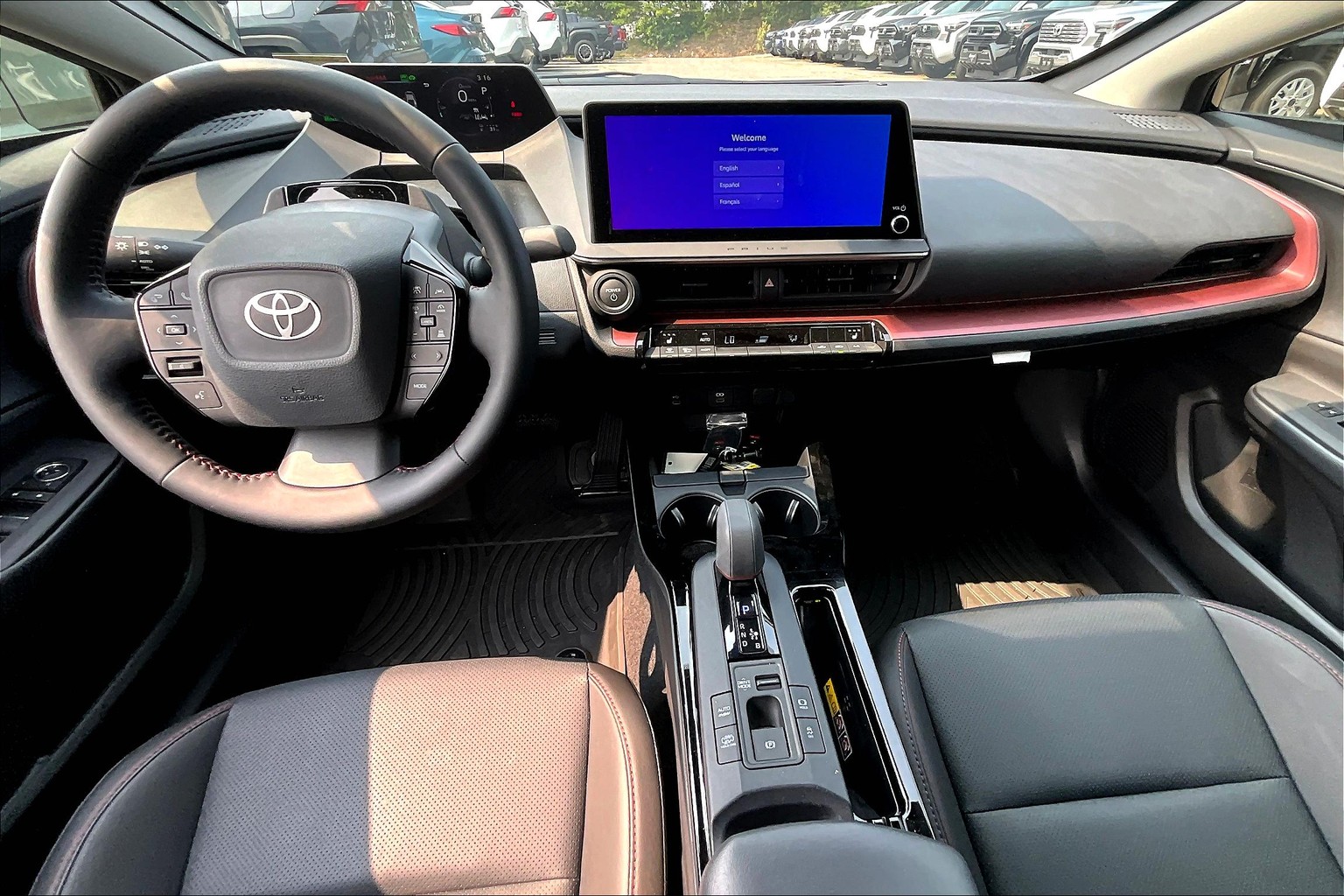 2025 Toyota Prius Plug-in Hybrid XSE photo 4