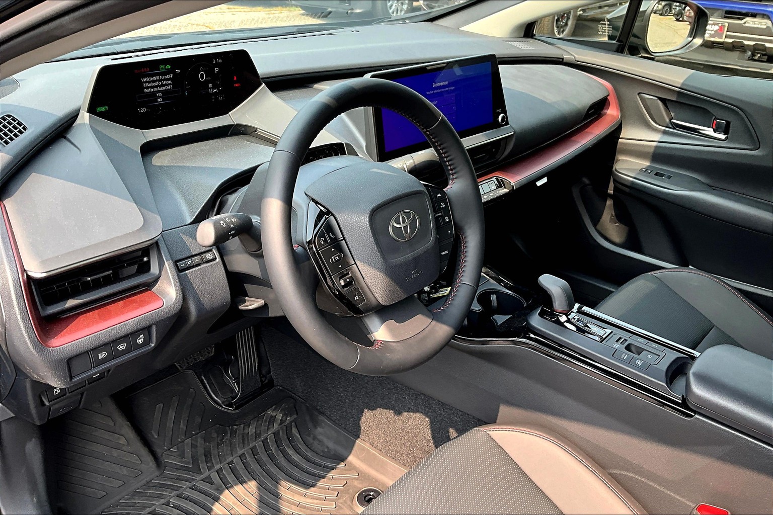 2025 Toyota Prius Plug-in Hybrid XSE photo 7