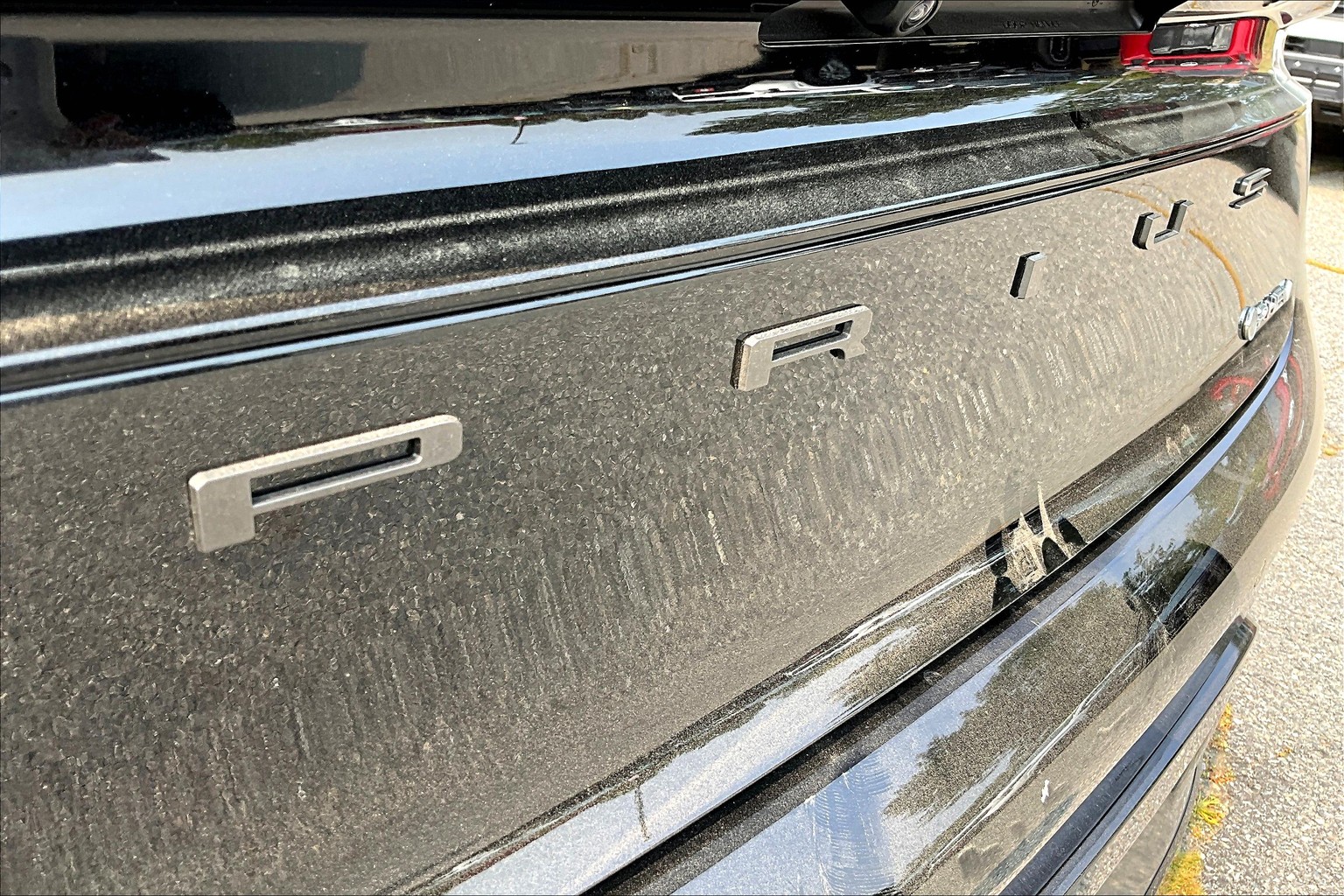 2025 Toyota Prius Plug-in Hybrid XSE photo 14