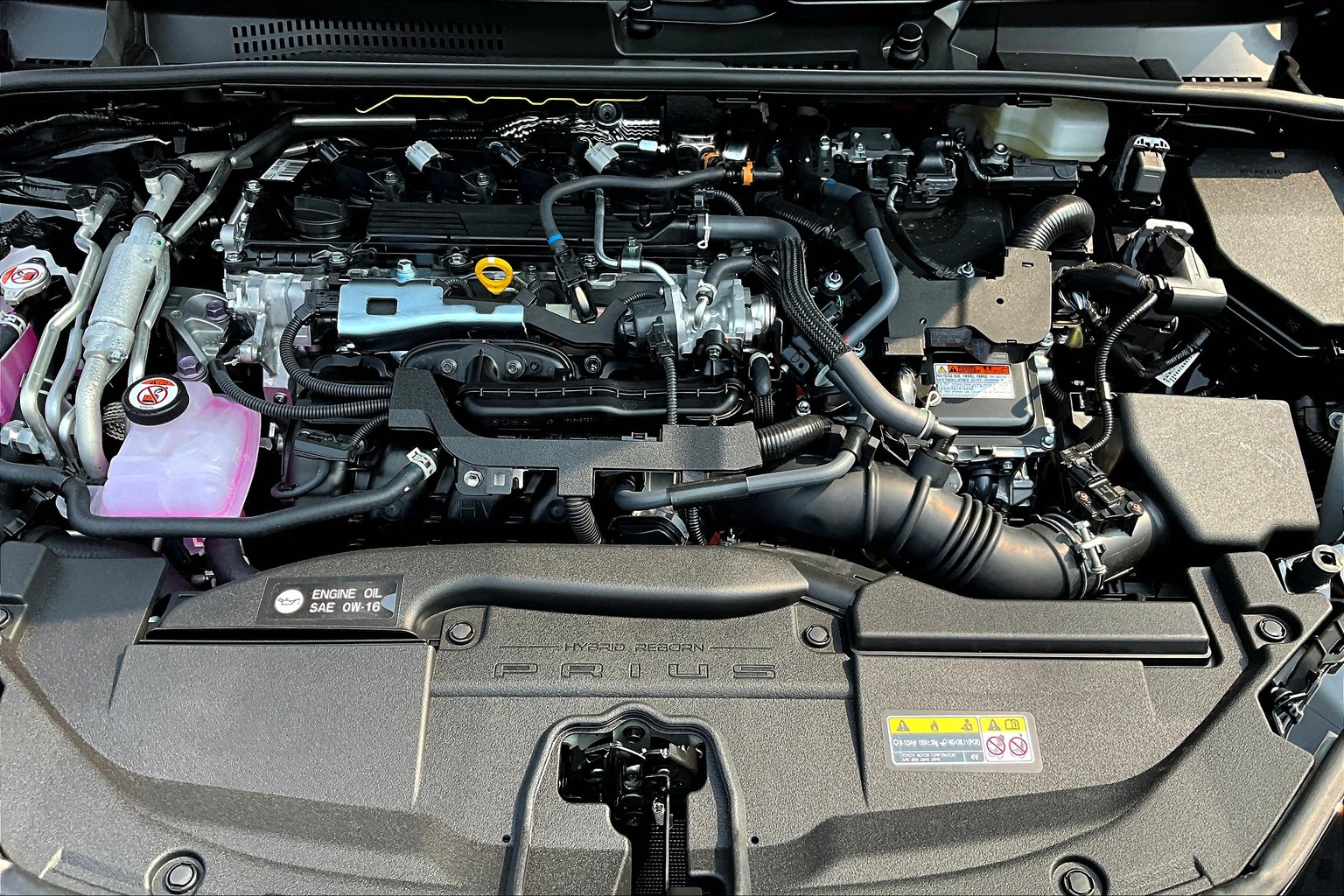 2025 Toyota Prius Plug-in Hybrid XSE photo 15