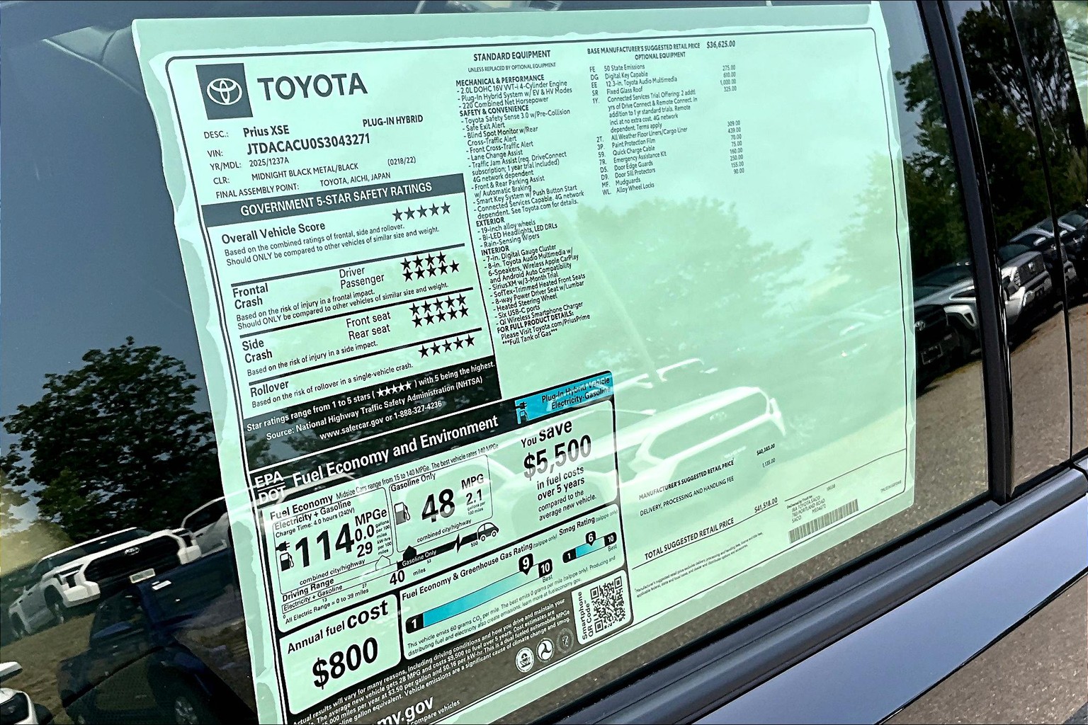 2025 Toyota Prius Plug-in Hybrid XSE photo 16