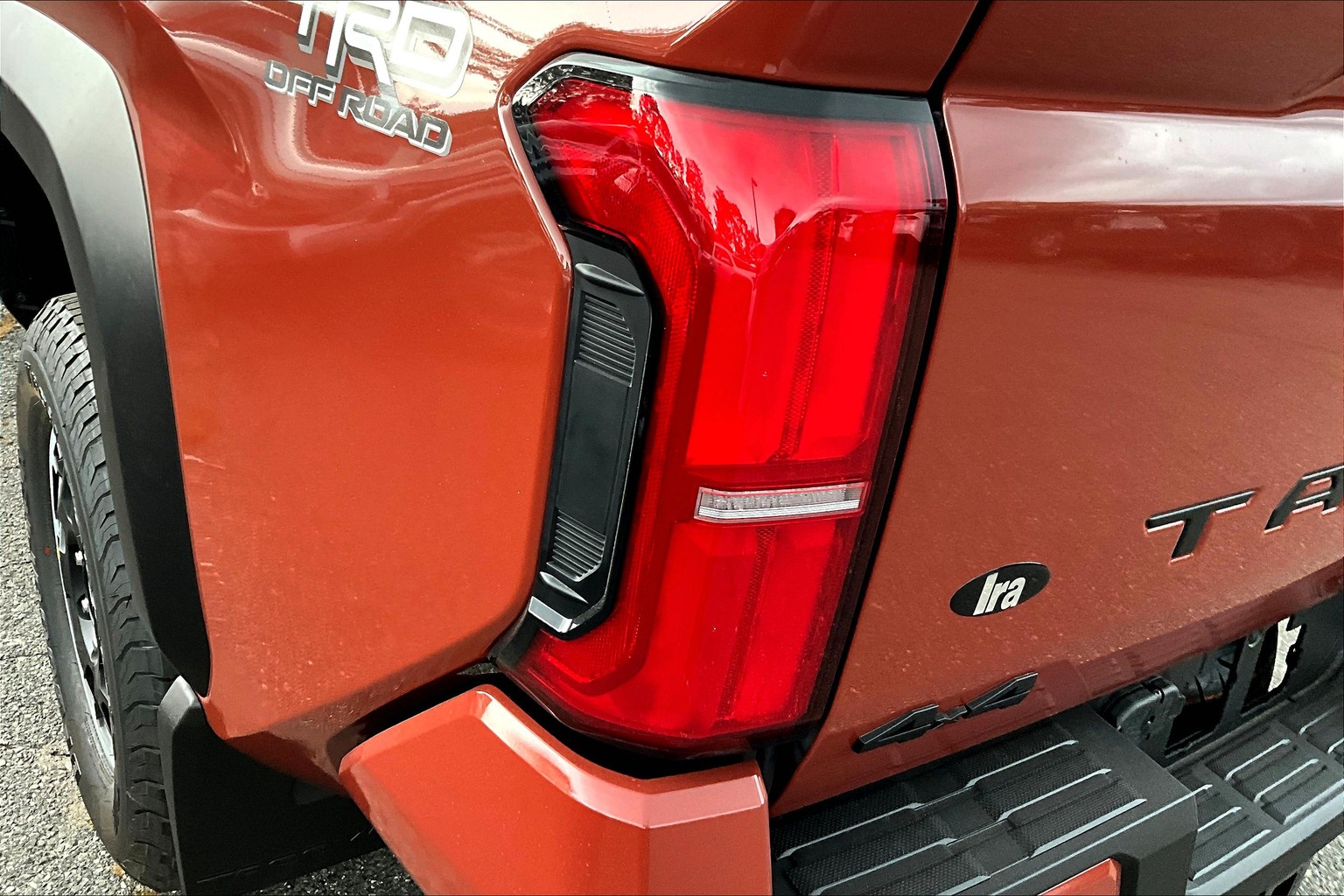 2025 Toyota Tacoma TRD photo 13