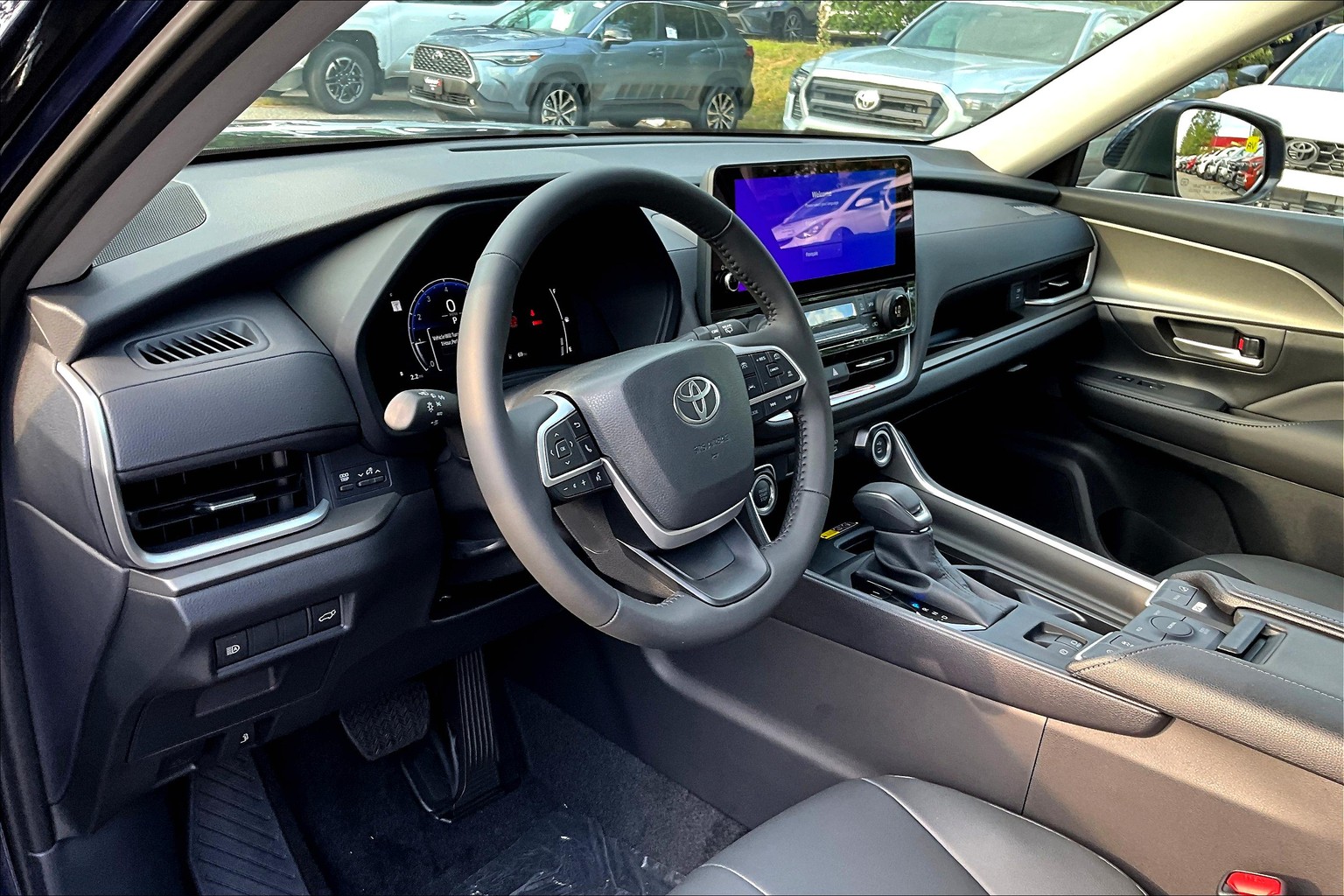 2025 Toyota Grand Highlander XLE photo 6