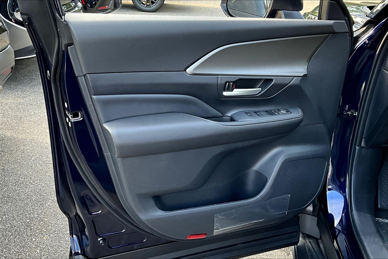 2025 Toyota Grand Highlander XLE photo 8