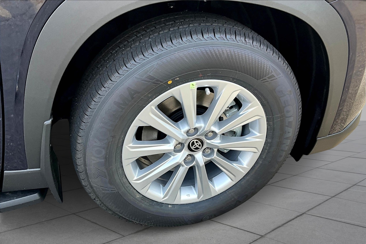 2025 Toyota Grand Highlander XLE photo 10