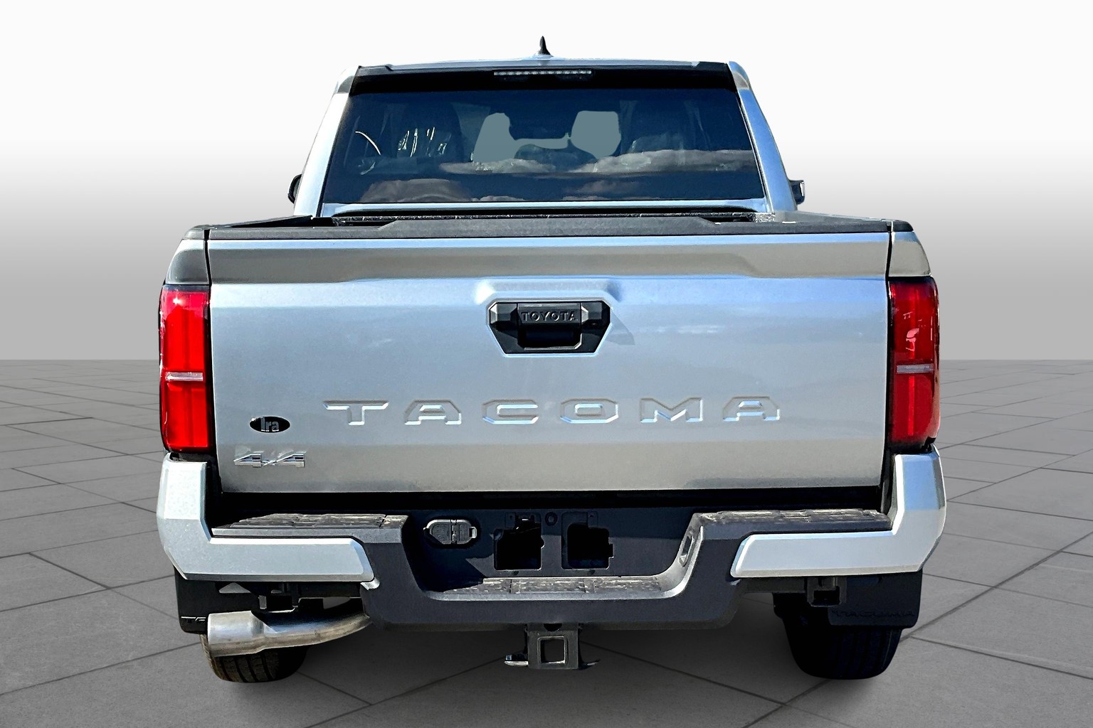2025 Toyota Tacoma SR5 photo 3