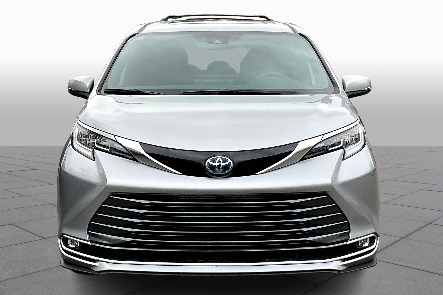 2025 Toyota Sienna Limited photo 2