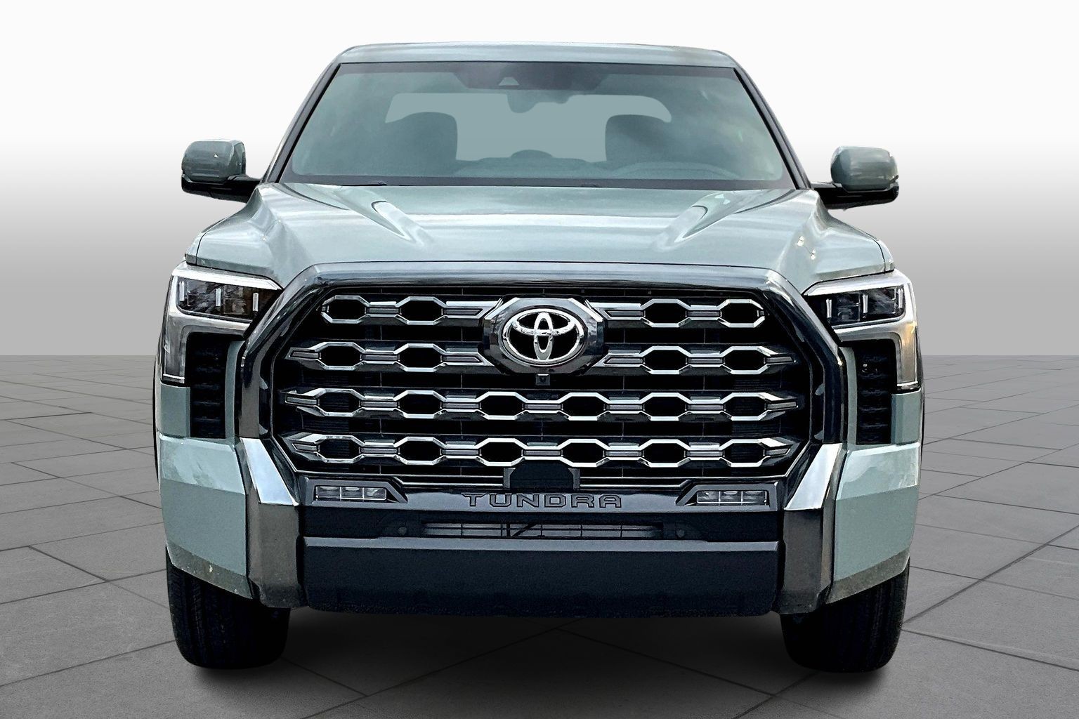 2026 Toyota Tundra Platinum photo 2