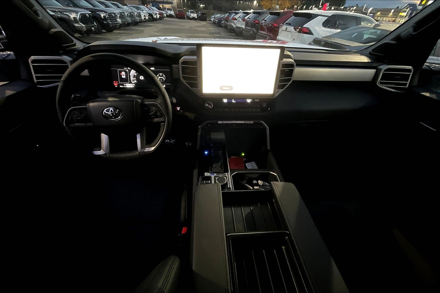 2025 Toyota Tundra Limited Platinum photo 4