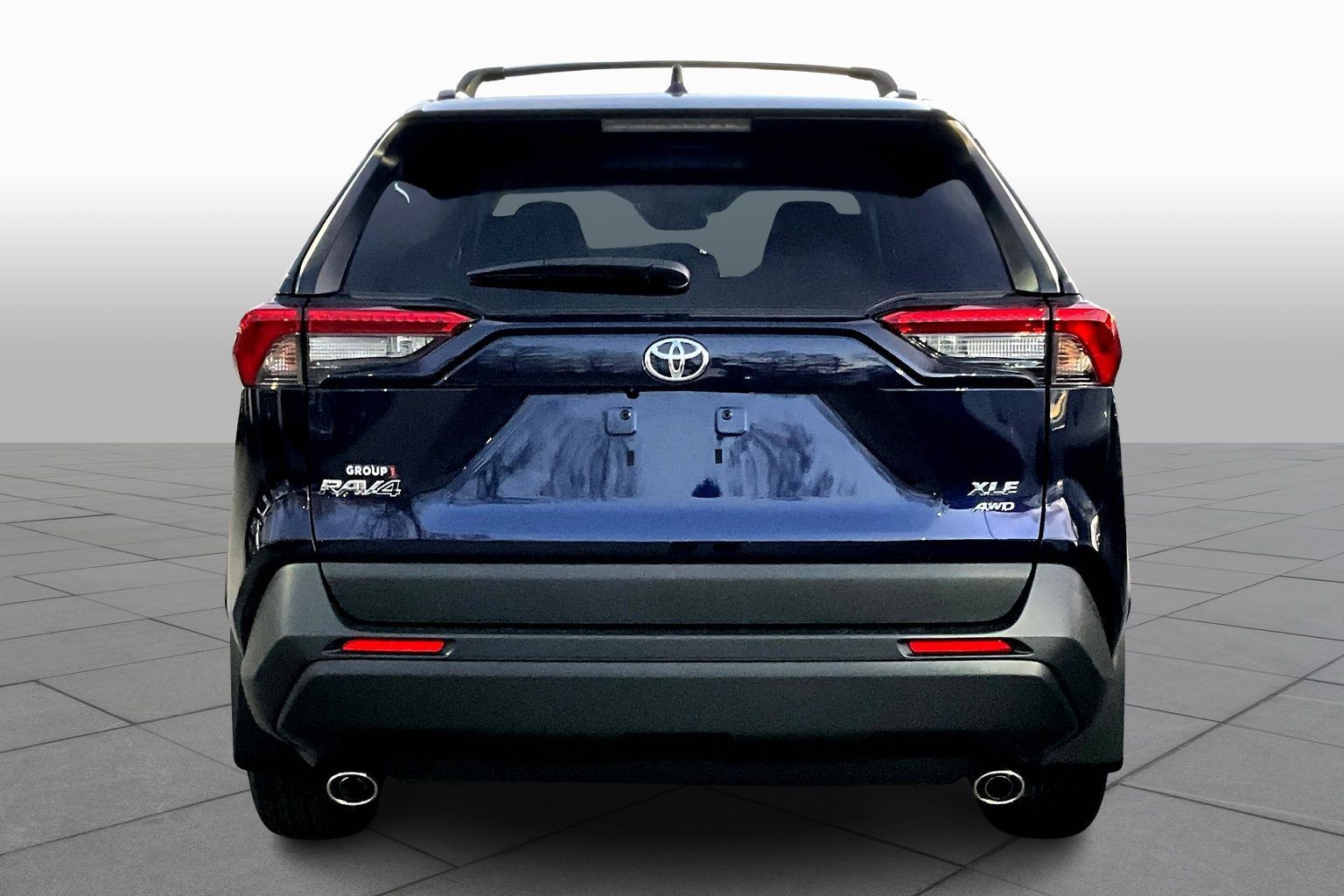 2025 Toyota RAV4 XLE photo 3