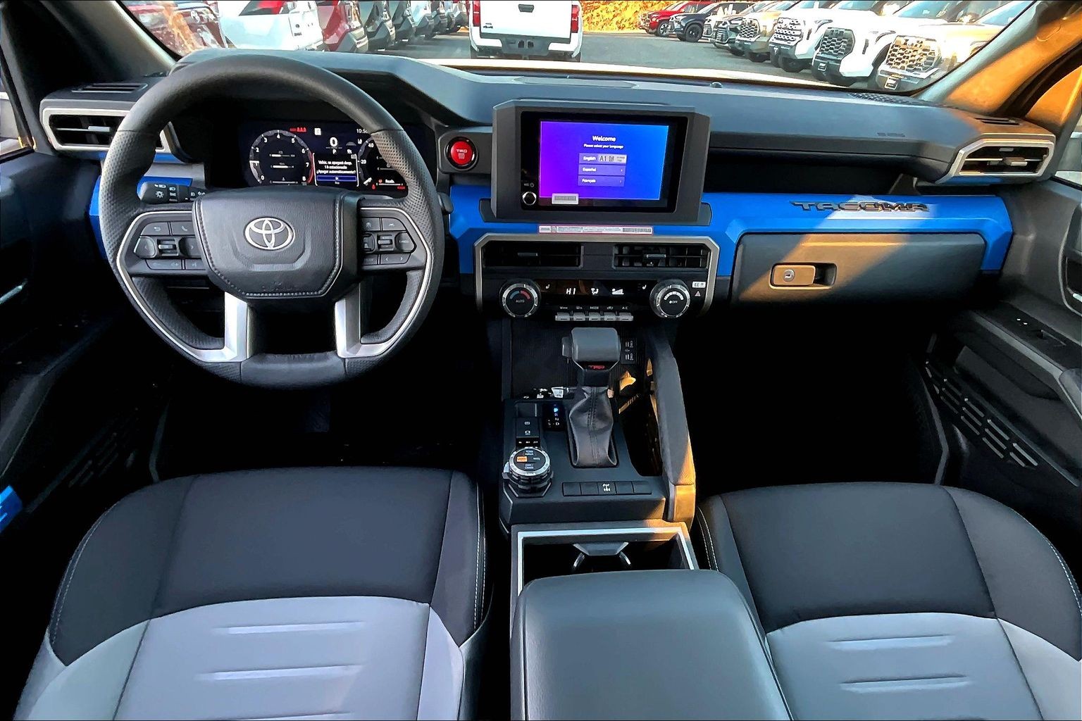 2025 Toyota Tacoma TRD photo 4