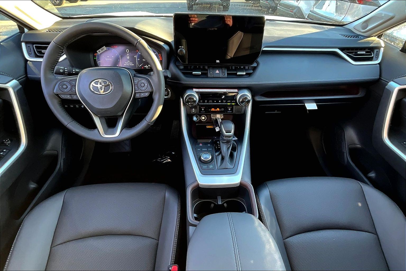 2025 Toyota RAV4 Limited photo 4